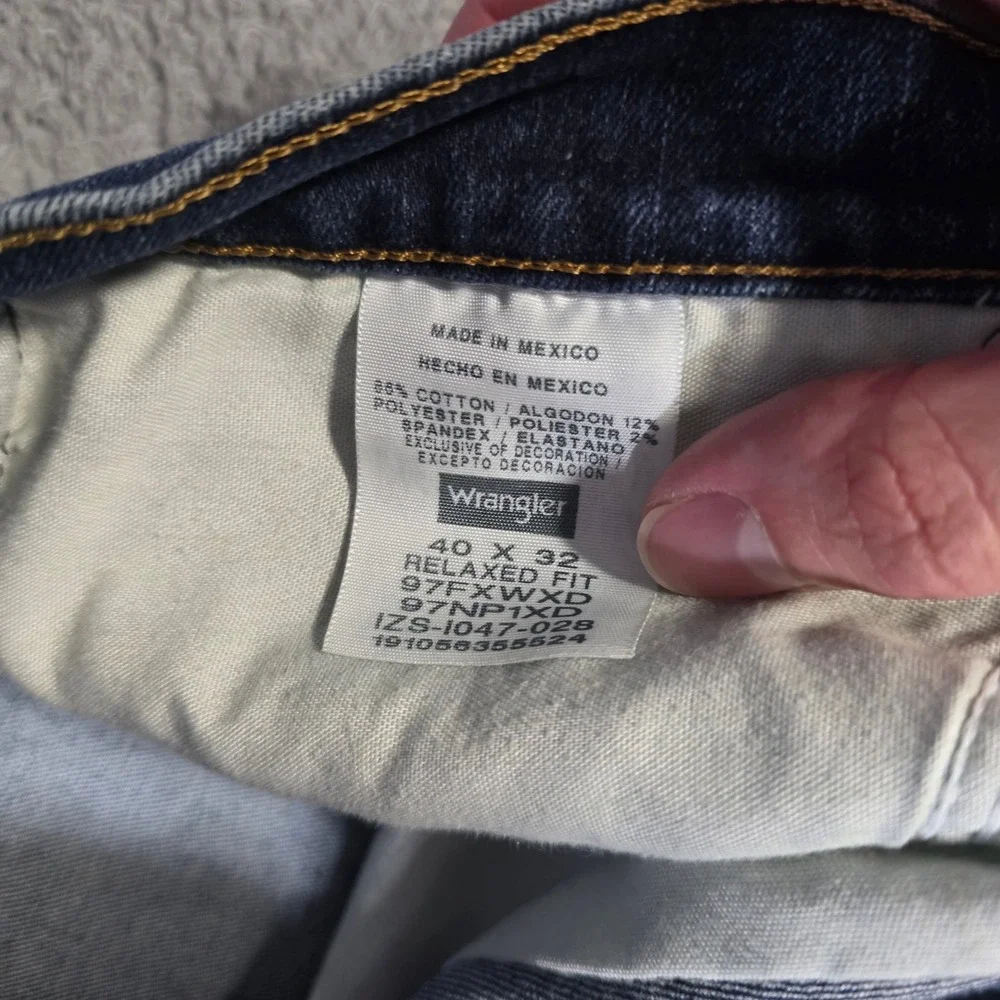 Wrangler relaxed fit
